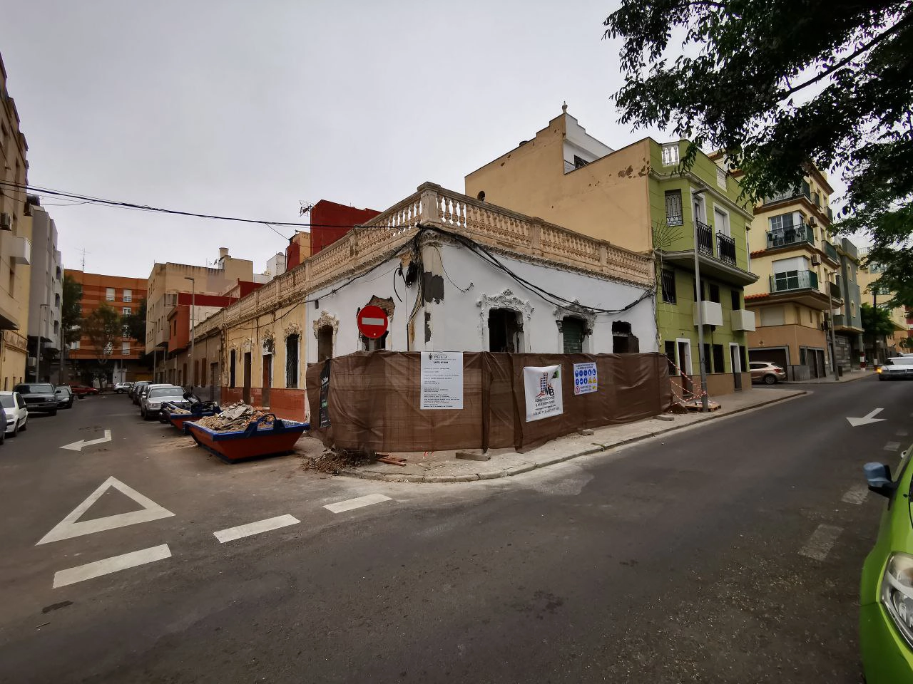 Fachada La ideal antes
